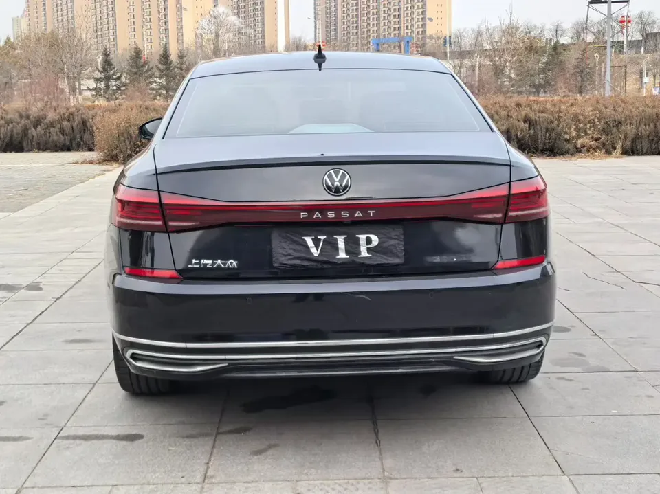 Volkswagen Passat facelift 330TSI Star Elite Edition 2024 — миниатюра 2