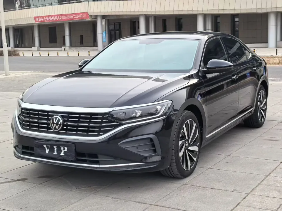 Volkswagen Passat 2024