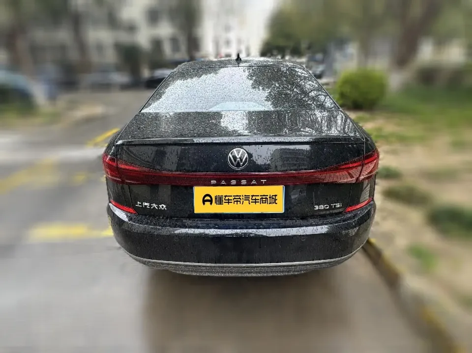 Volkswagen Passat Passat 2025 Outstanding Model 330TSI Elite Edition 2025 — миниатюра 2