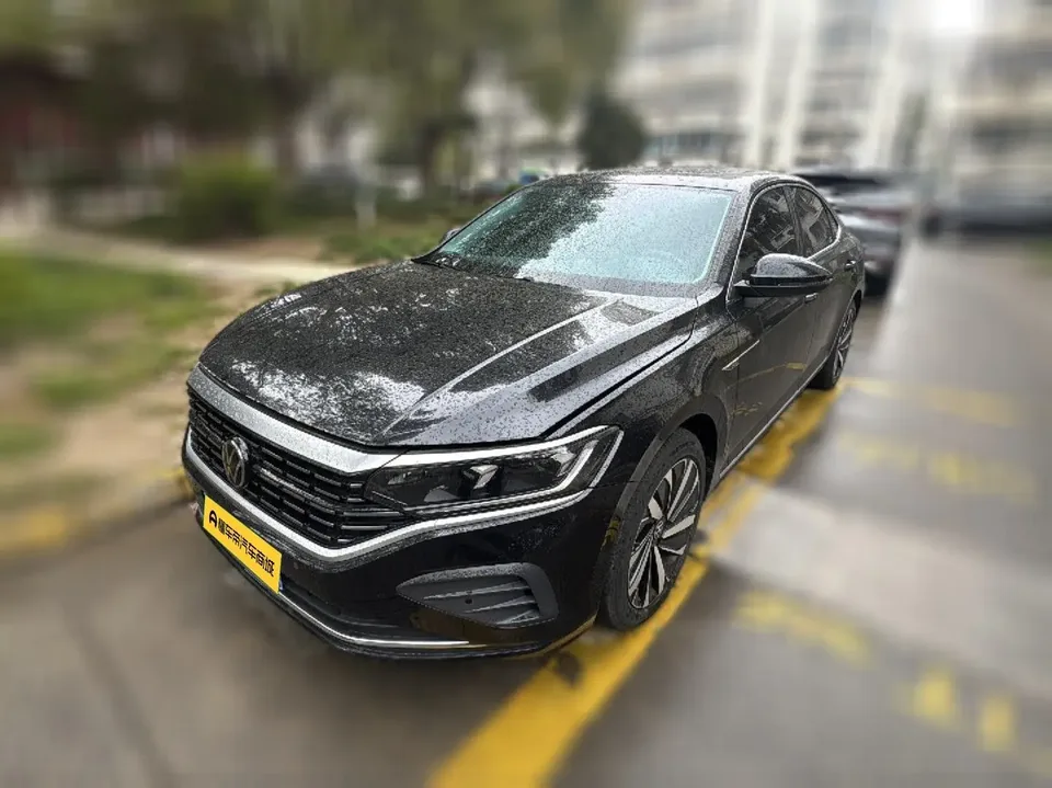 Volkswagen Passat 2025