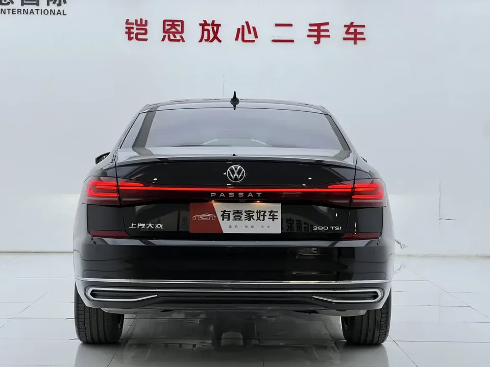 Volkswagen Passat Passat 2025 Outstanding Model 380TSI Longteng Edition 2025 — миниатюра 2