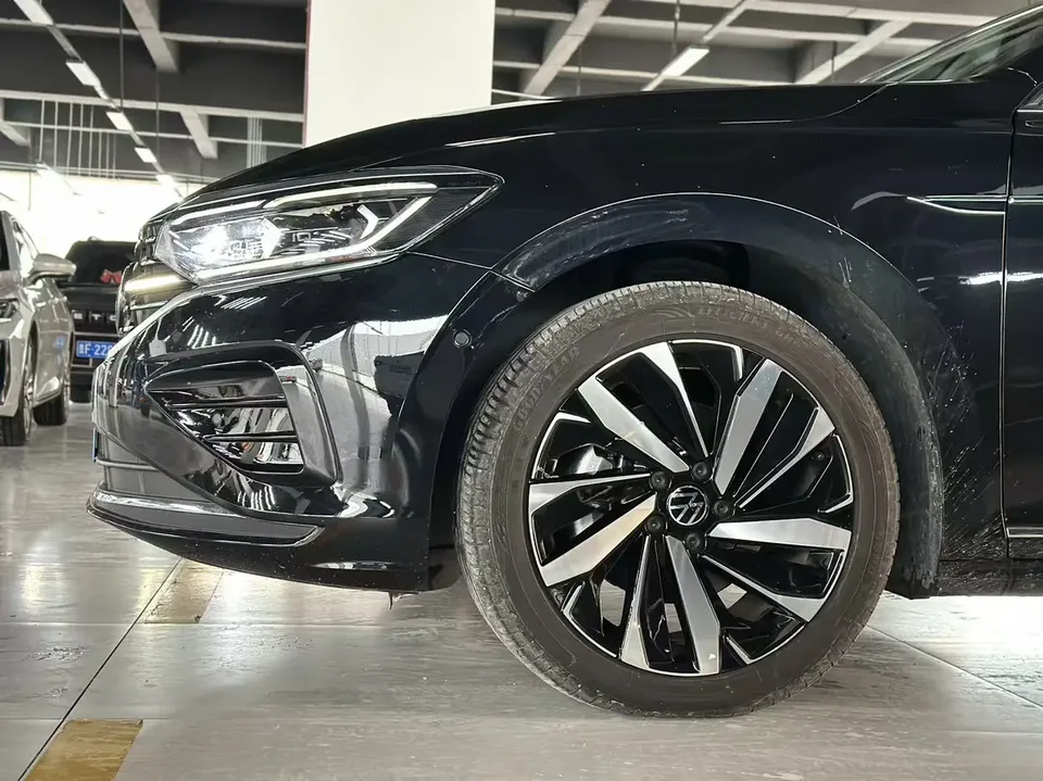 Volkswagen Passat Passat 2024 380TSI Deluxe Edition 2023 — thumbnail 5