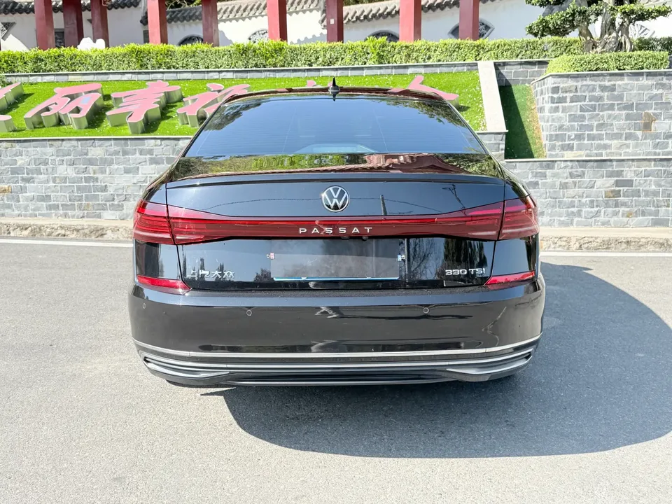 Volkswagen Passat Passat 2023 330TSI Elite Edition 2024 — миниатюра 2