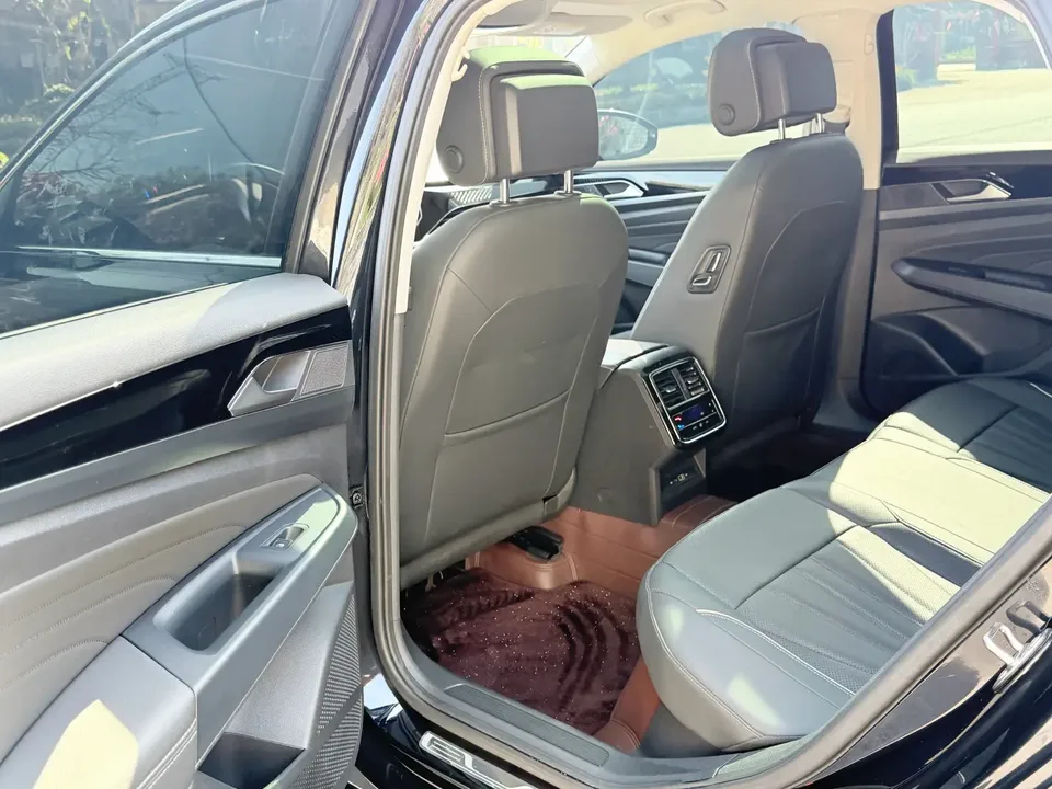 Volkswagen Passat Passat 2023 330TSI Elite Edition 2024 — миниатюра 3