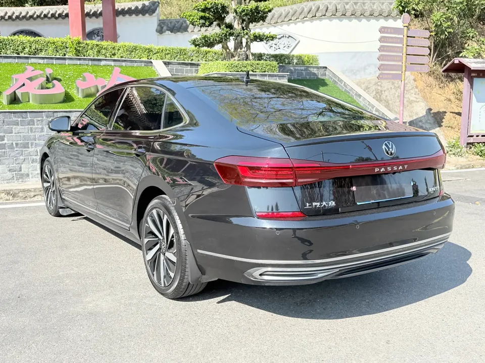 Volkswagen Passat Passat 2023 330TSI Elite Edition 2024 — миниатюра 4