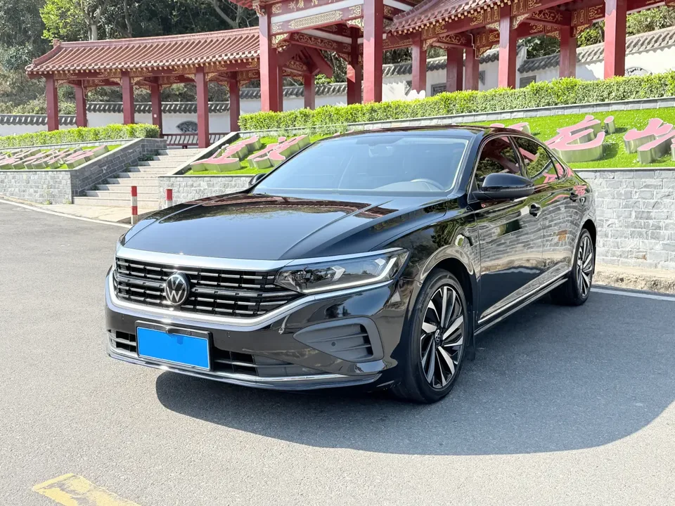 Volkswagen Passat 2024