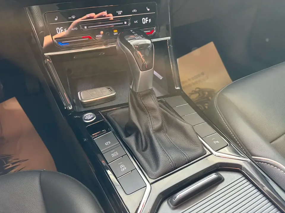Volkswagen Passat Passat 2022 330TSI Elite Edition 2022 — миниатюра 3