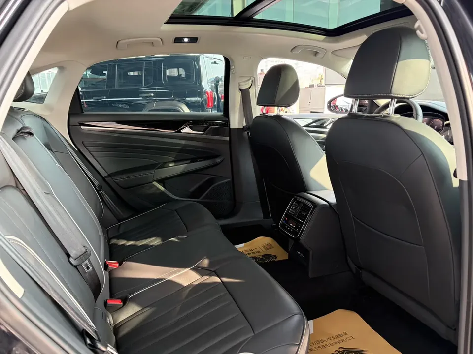 Volkswagen Passat Passat 2022 330TSI Elite Edition 2022 — миниатюра 4