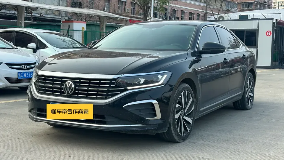 Volkswagen Passat 2024