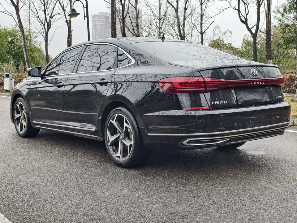 Volkswagen Passat Passat 2024 330TSI Elite Edition 2024 — миниатюра 4