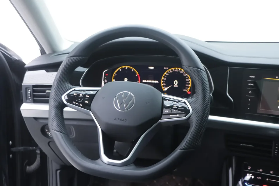 Volkswagen Passat Passat 2024 330TSI Elite Edition 2024 — миниатюра 3