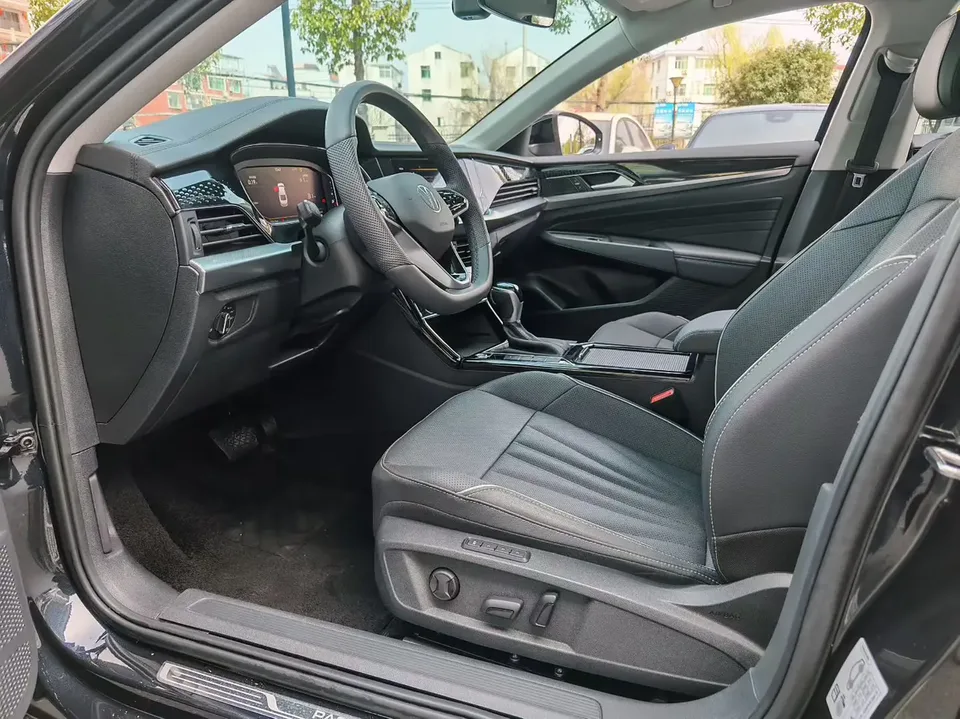 Volkswagen Passat Passat 2024 330TSI Elite Edition 2024 — миниатюра 5