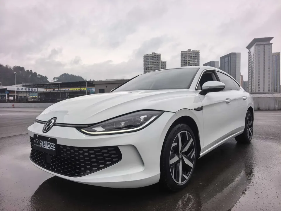 Volkswagen Lamando 2024 Lingdu Lingdu L 280TSI DSG Cool Edition 2024 — фото 1, купить с доставкой в Москву