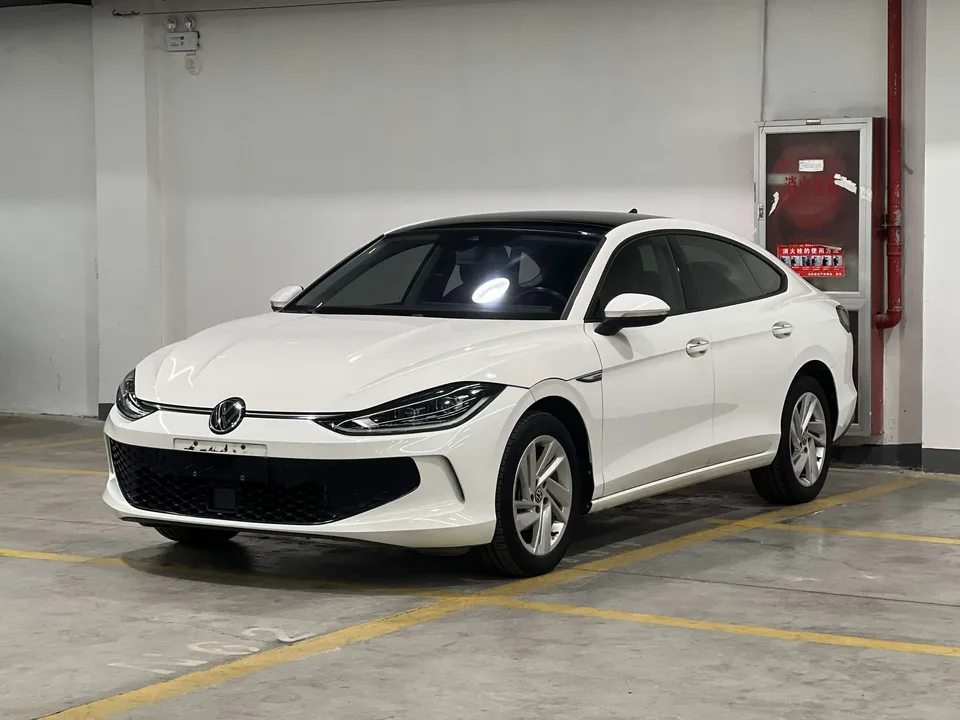 Volkswagen Lamando Lingdu Lingdu L 280TSI DSG Hot Edition 2022 — фото 1, купить с доставкой в Москву