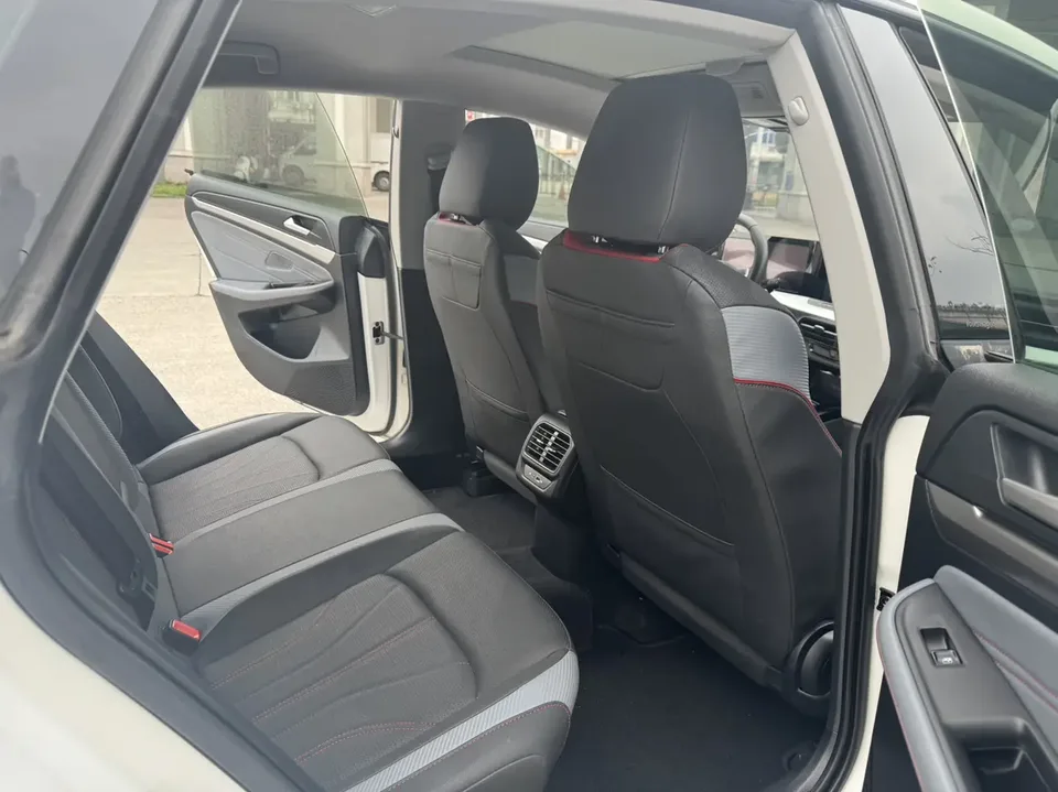 Volkswagen Lamando Lingdu Lingdu L 280TSI DSG Hot Edition 2022 — миниатюра 4