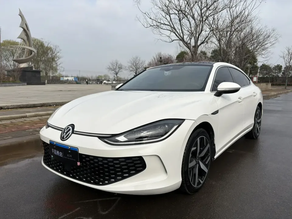 Volkswagen Lamando Lingdu 2022 Lingdu L 280TSI DSG Cool Edition 2022 — photo 1, buy with delivery to Moscow