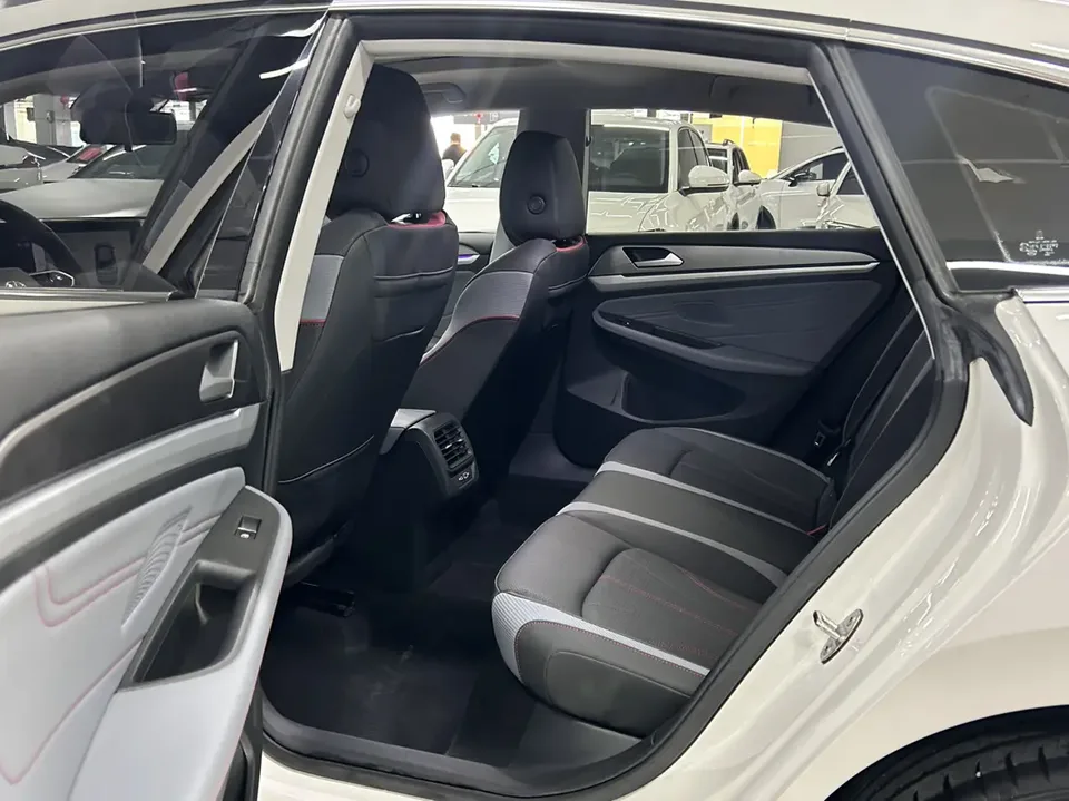 Volkswagen Lamando Lingdu Lingdu L 280TSI DSG Cool Edition 2022 — миниатюра 3