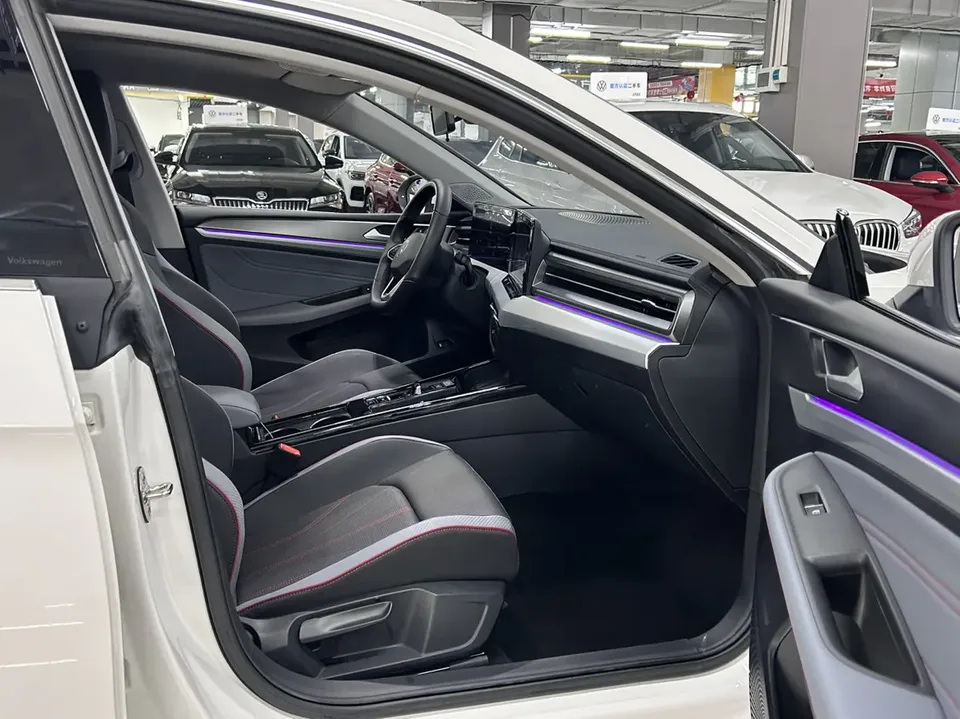 Volkswagen Lamando Lingdu Lingdu L 280TSI DSG Cool Edition 2022 — миниатюра 5