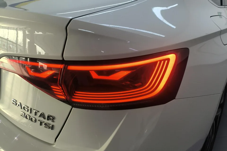 Volkswagen Sagitar 2023 Sagitar 300TSI DSG Beyond Edition 2023 — миниатюра 2