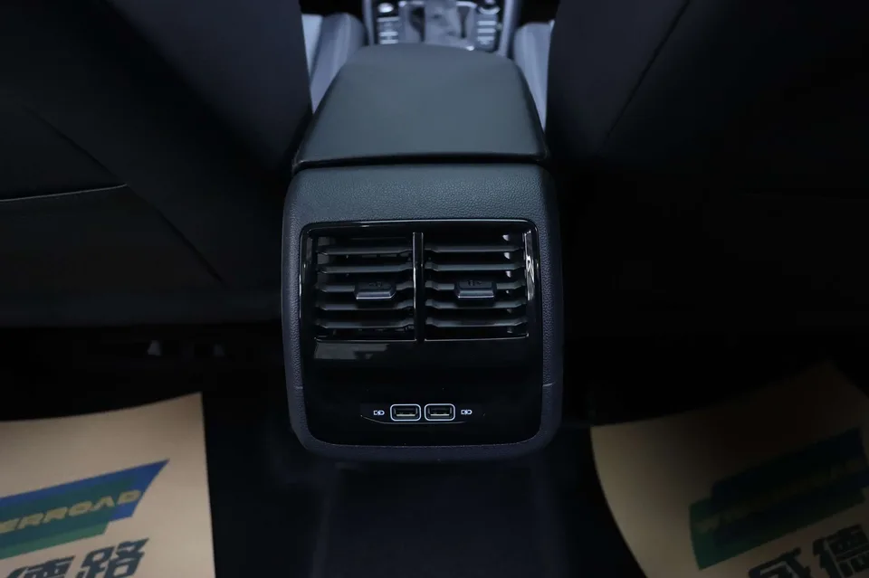 Volkswagen Sagitar Volkswagen Sagitar 300TSI DSG Super Edition (30 Million Units Selected) 2026 — миниатюра 4