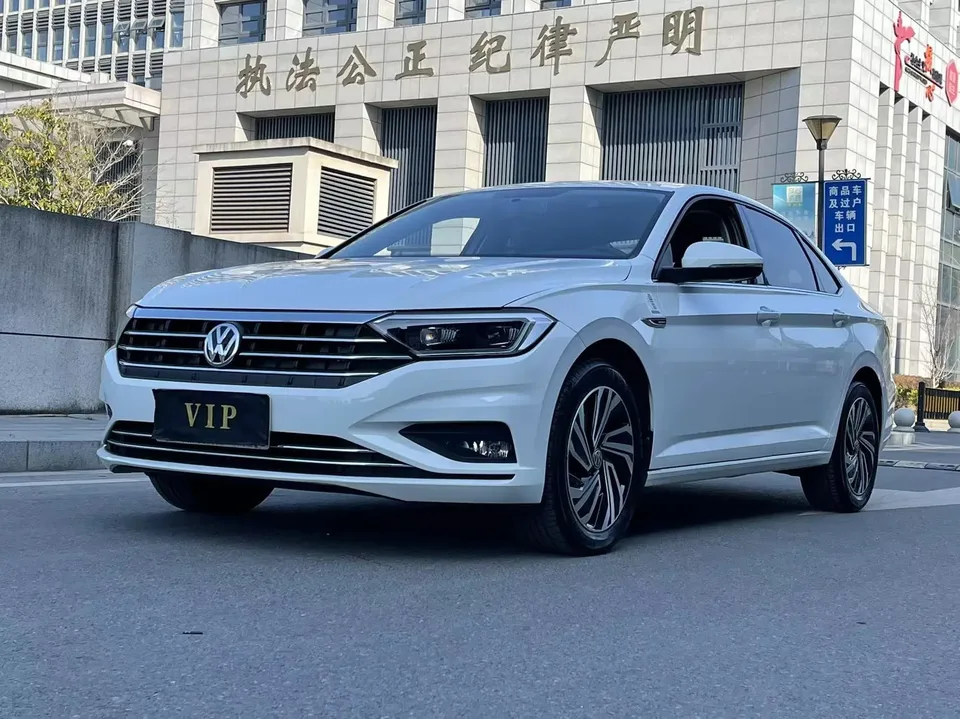 Volkswagen Sagitar 2022