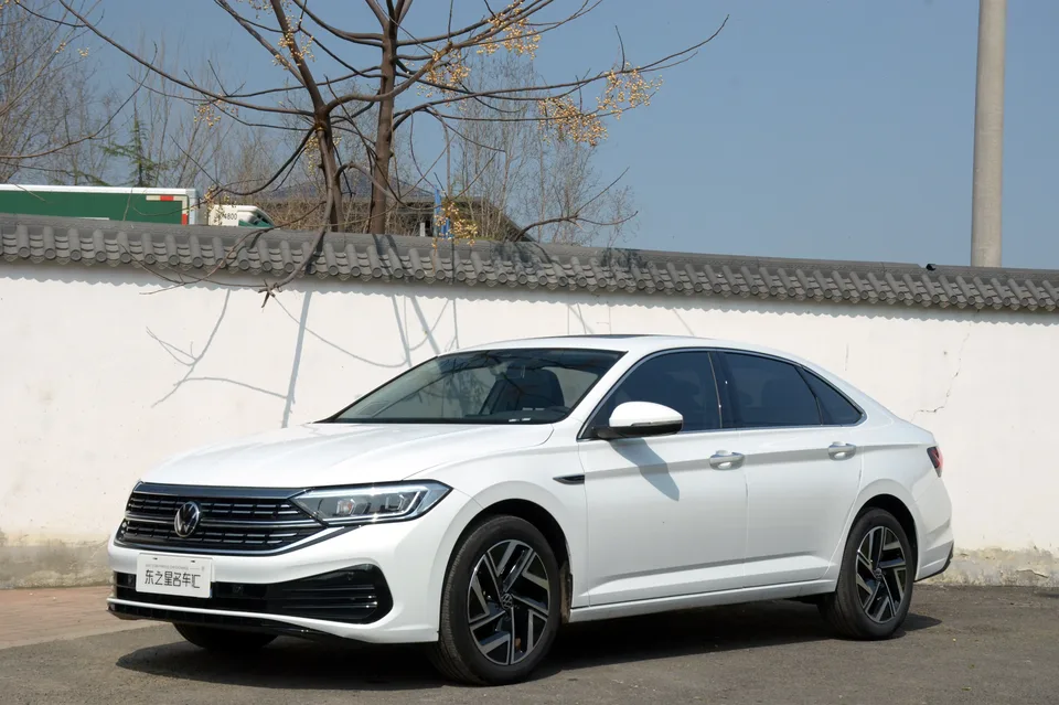Volkswagen Sagitar 2024