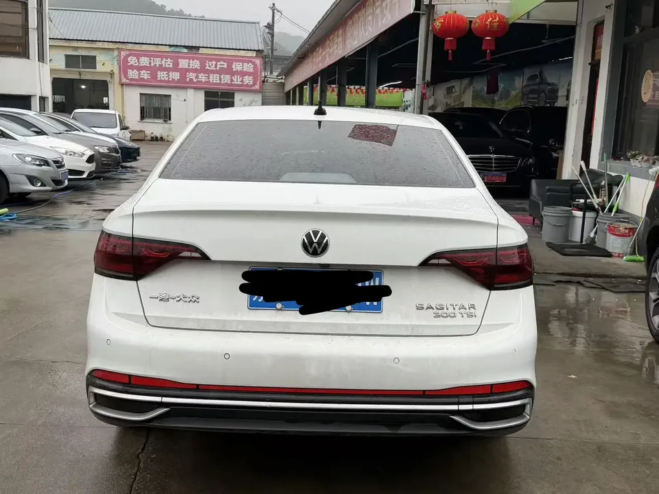 Volkswagen Sagitar 2023 Sagitar 300TSI DSG Excellence Edition 2023 — миниатюра 2