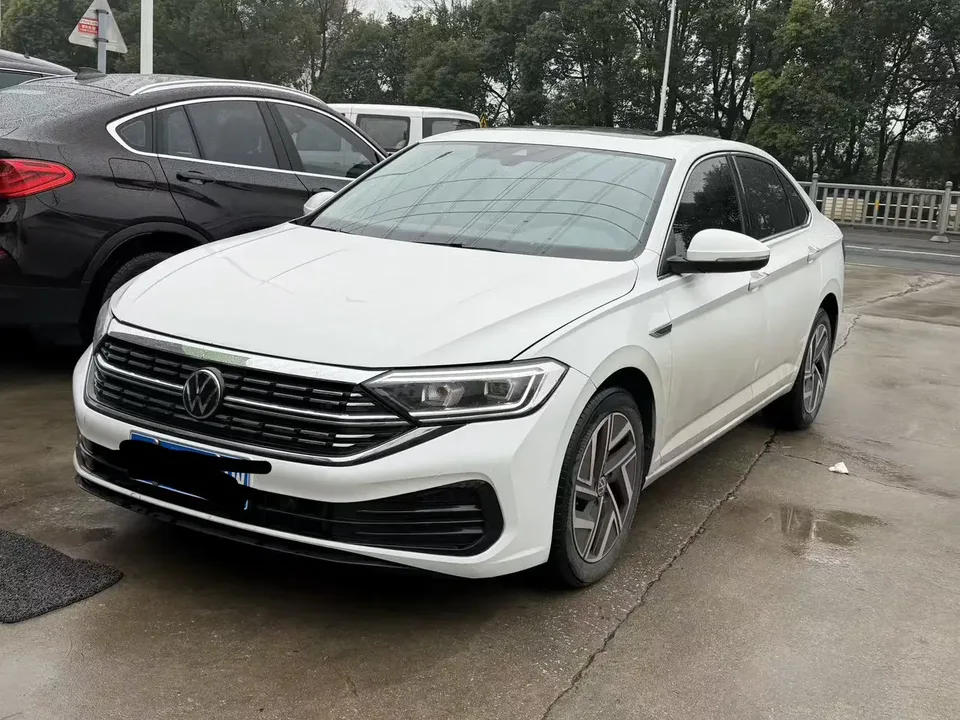 Volkswagen Sagitar 2023
