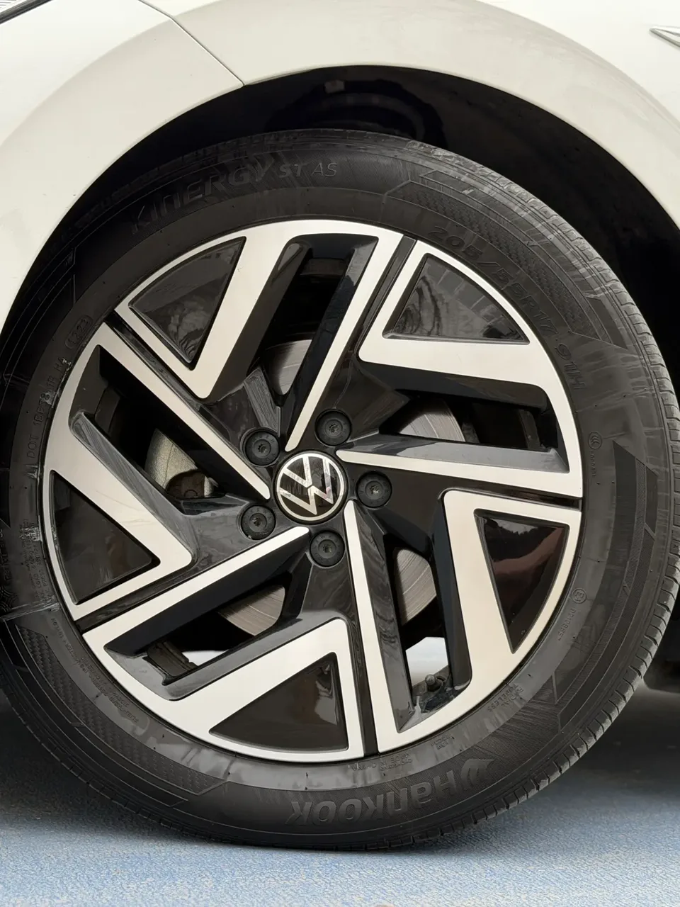 Volkswagen Sagitar 2023 Sagitar 300TSI DSG Beyond Edition 2023 — миниатюра 3