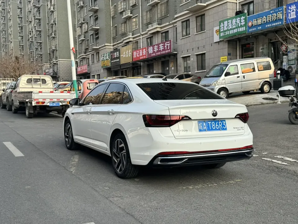 Volkswagen Sagitar 2023 Sagitar 300TSI DSG Beyond Edition 2023 — миниатюра 4