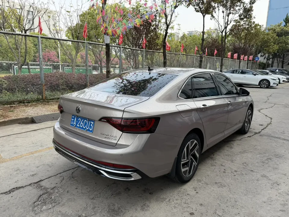 Volkswagen Sagitar 2023 Sagitar 300TSI DSG Beyond Edition 2023 — миниатюра 4