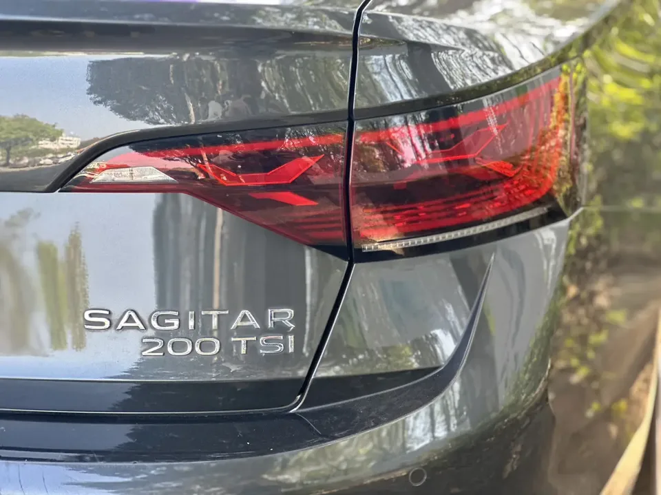 Volkswagen Sagitar 200TSI DSG Super Edition 2023 — миниатюра 3