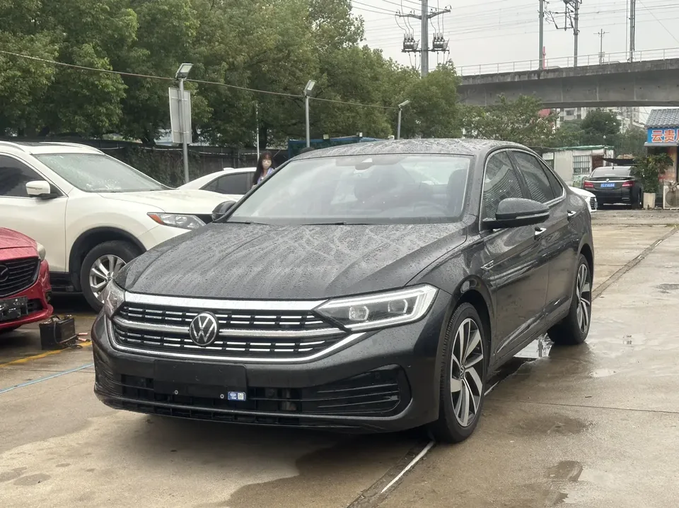 Volkswagen Sagitar 2023