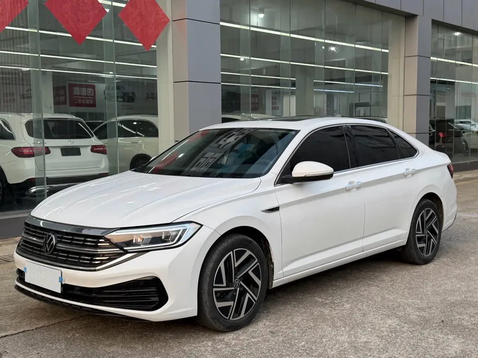 Volkswagen Sagitar 2023