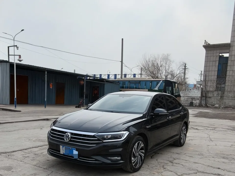 Volkswagen Sagitar 2022