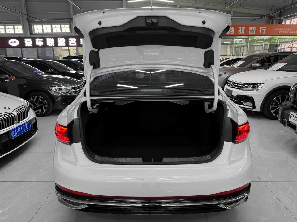 Volkswagen Sagitar 2023 Sagitar 280TSI DSG Beyond Edition Plus 2023 — миниатюра 5