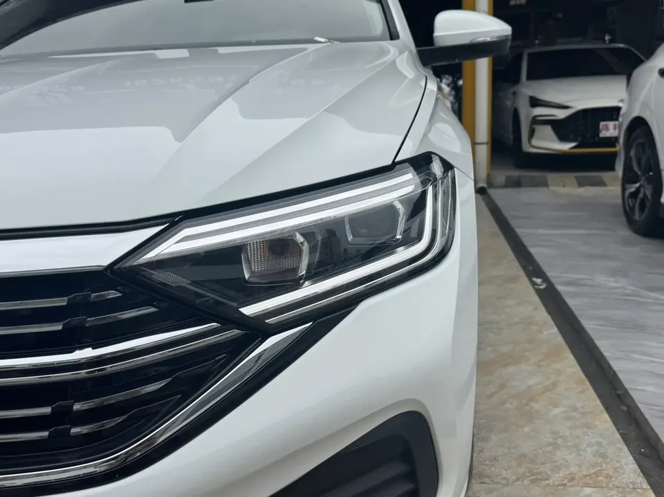 Volkswagen Sagitar 2023 Sagitar 300TSI DSG Excellence Edition 2024 — миниатюра 3