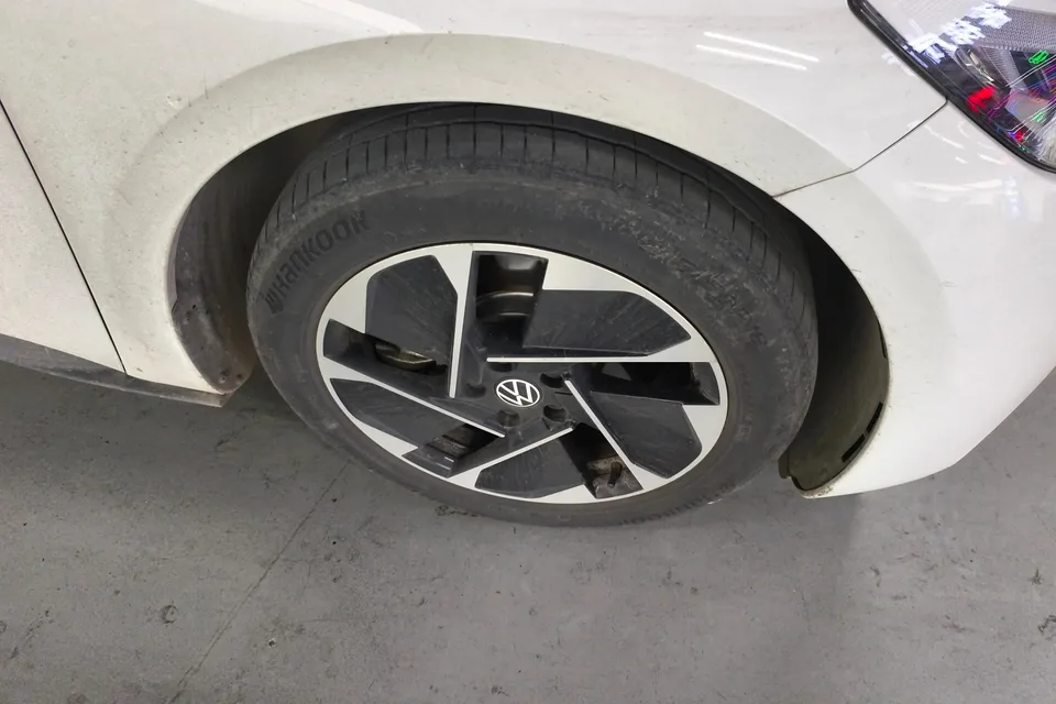 Volkswagen ID.3 Outstanding Edition 2024 — миниатюра 3