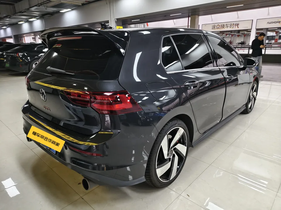Volkswagen GOLF GTI 380TSI DSG GTI 2023 — миниатюра 4