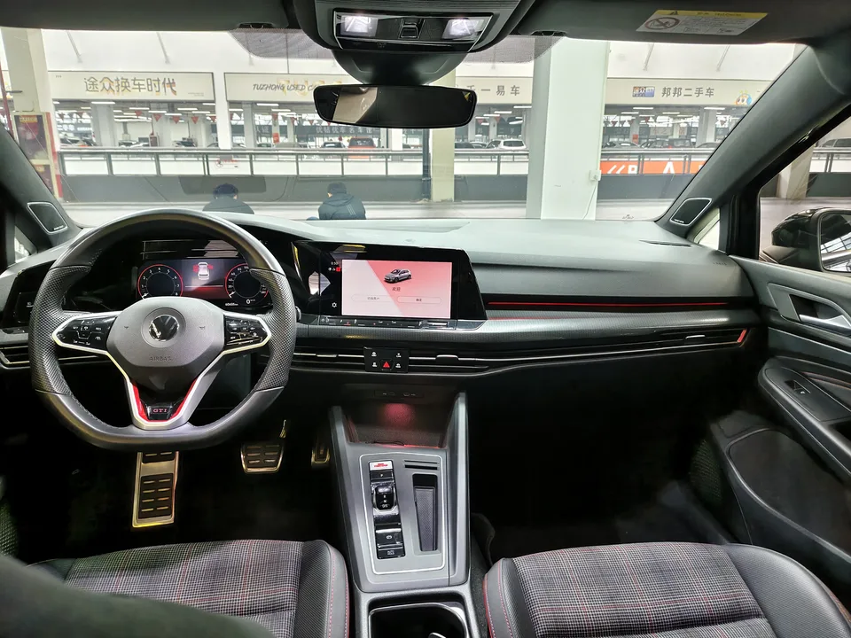 Volkswagen GOLF GTI 380TSI DSG GTI 2023 — миниатюра 5