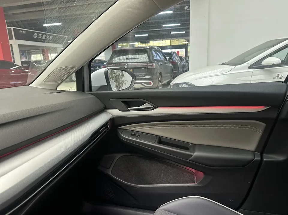 Volkswagen Golf Golf 2023 280TSI DSG Pro 2023 — миниатюра 3