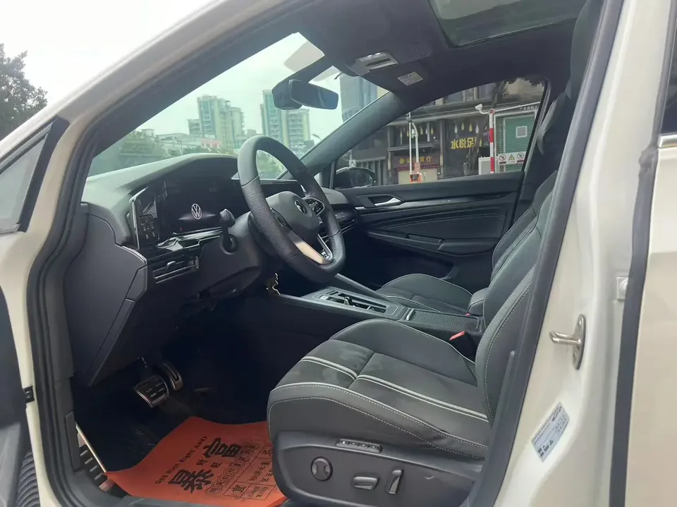 Volkswagen Golf Golf 2023 280TSI DSG R-Line Lite 2023 — миниатюра 5