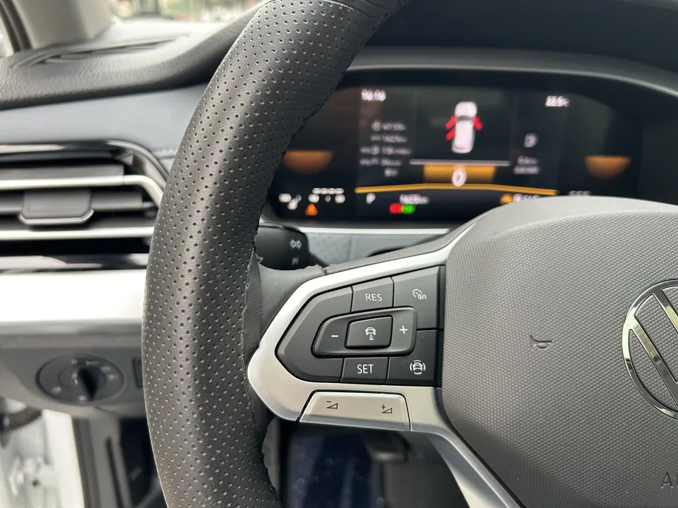 Volkswagen Lavida Lavida 2026 1.5L Automatic Starry Sky 5 Million Edition 2026 — thumbnail 4