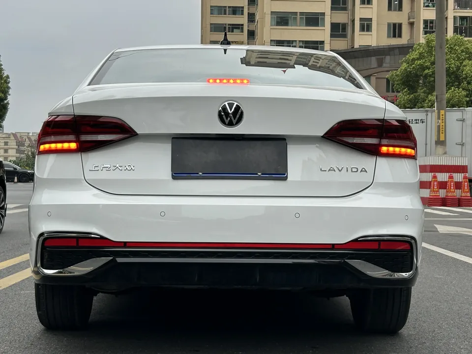 Volkswagen Lavida Lavida 2026 1.5L Automatic Starry Sky 5 Million Edition 2026 — thumbnail 5