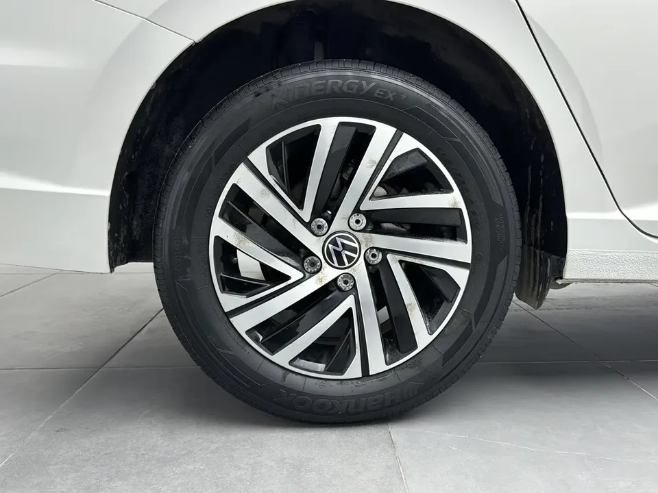 Volkswagen Lavida Lavida 2022 1.5L Automatic Vision Edition 2022 — миниатюра 3