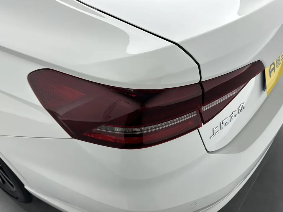 Volkswagen Lavida Lavida 2022 1.5L Automatic Vision Edition 2022 — миниатюра 4