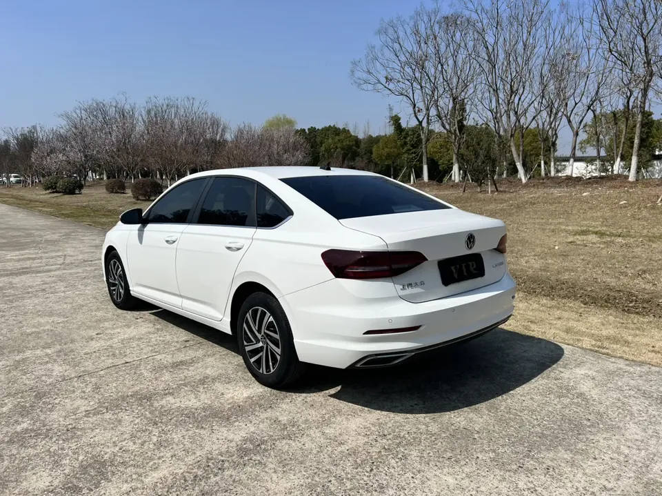 Volkswagen Lavida Lavida 2022 1.5L Automatic Comfort Edition 2022 — миниатюра 4
