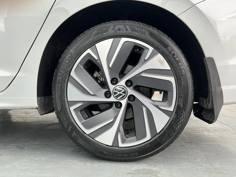 Volkswagen Bora 300TSI DSG Premium Edition 2023 — миниатюра 3
