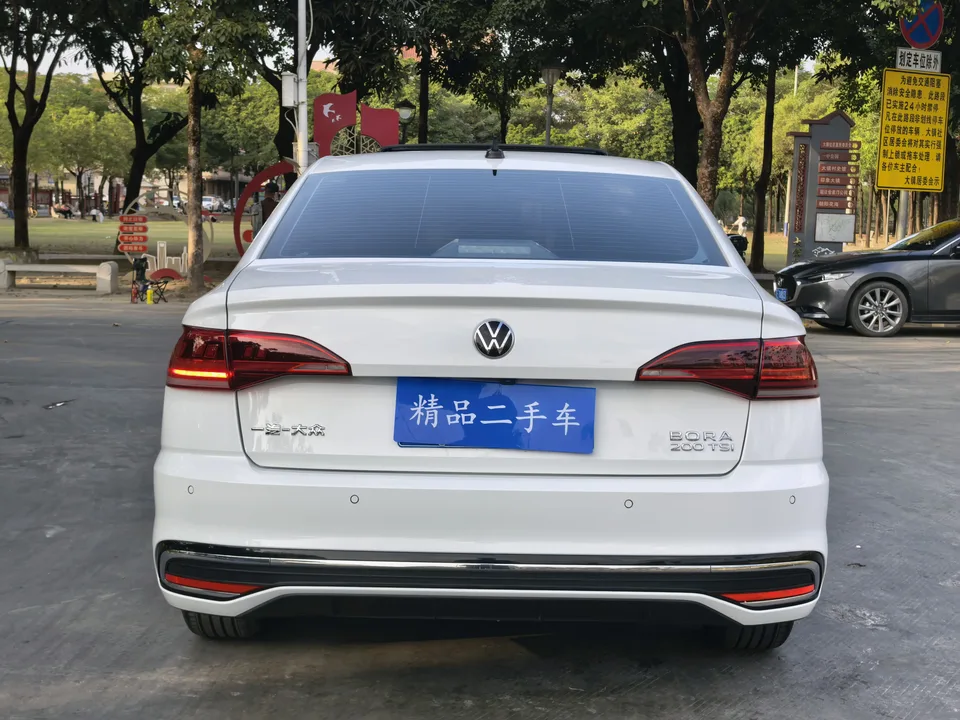 Volkswagen Bora 200TSI DSG Joy Edition 2024 — миниатюра 2