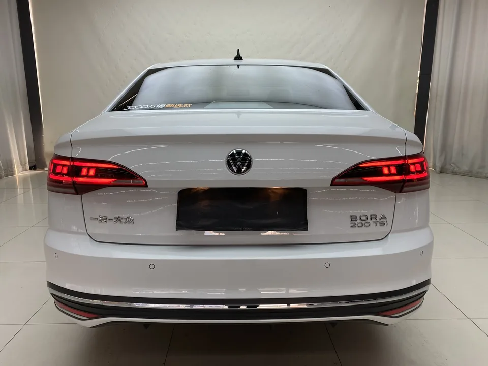 Volkswagen Bora Bora 2025 200TSI DSG Joy Travel PRO Edition 2025 — thumbnail 2
